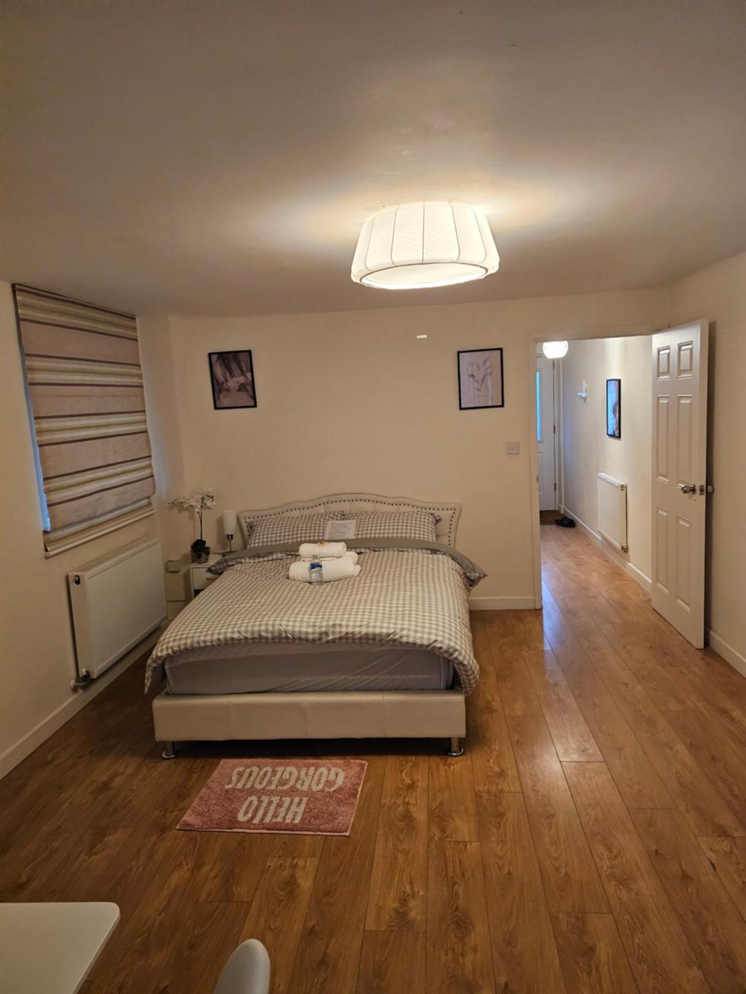 Extra Large Bedroom 达特福德 外观 照片